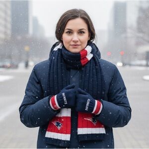 New England Patriots Scarf and Glove Set
